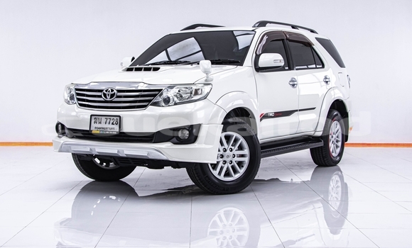 Buy Used Toyota Fortuner White Car in Bangkok in Bangkok Buy Used Toyota Fortuner White Car in Bangkok in Bangkok