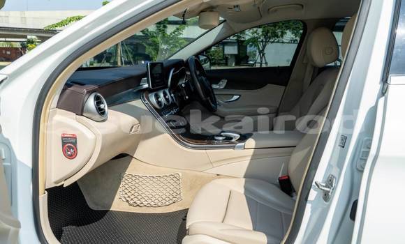 Buy Used Mercedes-Benz C-klasse White Car in Bangkok in Bangkok Buy Used Mercedes-Benz C-klasse White Car in Bangkok in Bangkok