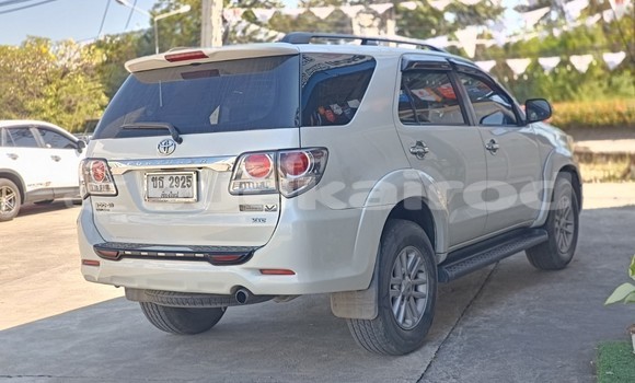 Buy Used Toyota Fortuner White Car in Chiang Mai in Chiang Mai Buy Used Toyota Fortuner White Car in Chiang Mai in Chiang Mai