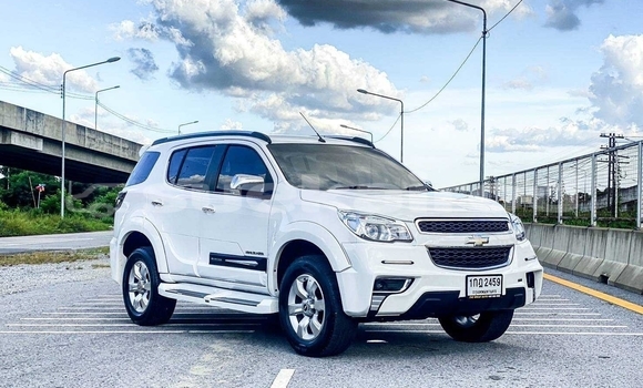 Buy Used Chevrolet TrailBlazer White Car in Bangkok in Bangkok Buy Used Chevrolet TrailBlazer White Car in Bangkok in Bangkok