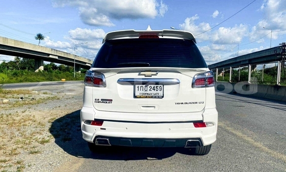Buy Used Chevrolet TrailBlazer White Car in Bangkok in Bangkok Buy Used Chevrolet TrailBlazer White Car in Bangkok in Bangkok
