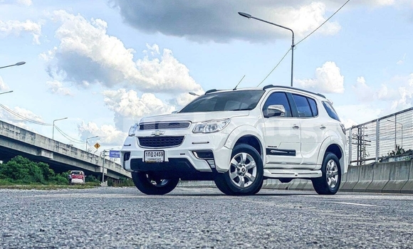 Buy Used Chevrolet TrailBlazer White Car in Bangkok in Bangkok Buy Used Chevrolet TrailBlazer White Car in Bangkok in Bangkok