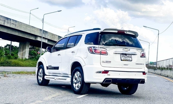 Buy Used Chevrolet TrailBlazer White Car in Bangkok in Bangkok Buy Used Chevrolet TrailBlazer White Car in Bangkok in Bangkok