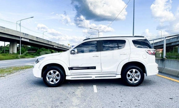 Buy Used Chevrolet TrailBlazer White Car in Bangkok in Bangkok Buy Used Chevrolet TrailBlazer White Car in Bangkok in Bangkok