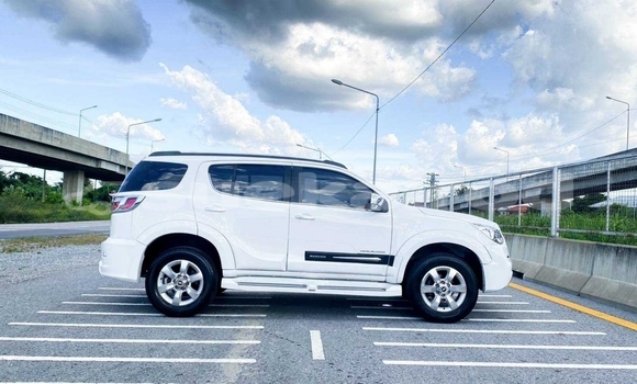 Buy Used Chevrolet TrailBlazer White Car in Bangkok in Bangkok Buy Used Chevrolet TrailBlazer White Car in Bangkok in Bangkok