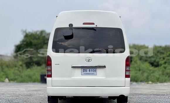 Buy Used Toyota Commuter White Car in Bangkok in Bangkok Buy Used Toyota Commuter White Car in Bangkok in Bangkok