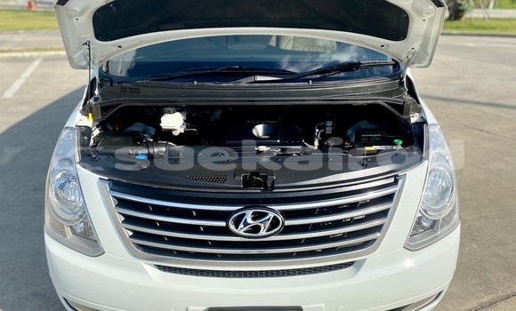 Buy Used Hyundai Starex White Car in Bangkok in Bangkok Buy Used Hyundai Starex White Car in Bangkok in Bangkok