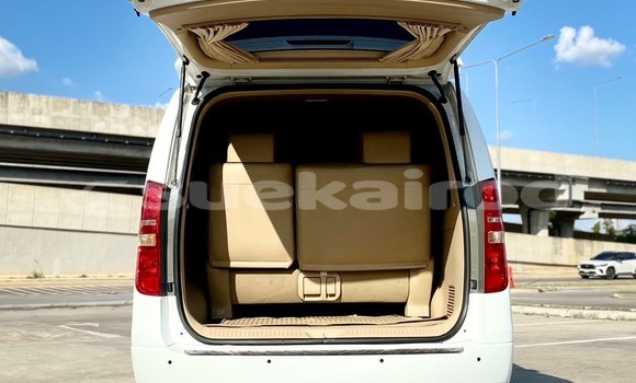 Buy Used Hyundai Starex White Car in Bangkok in Bangkok Buy Used Hyundai Starex White Car in Bangkok in Bangkok