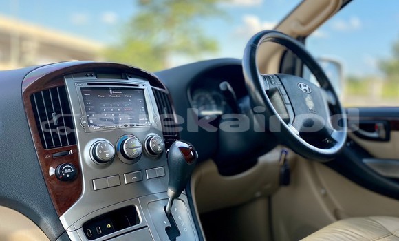 Buy Used Hyundai Starex White Car in Bangkok in Bangkok Buy Used Hyundai Starex White Car in Bangkok in Bangkok