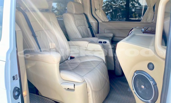 Buy Used Hyundai Starex White Car in Bangkok in Bangkok Buy Used Hyundai Starex White Car in Bangkok in Bangkok