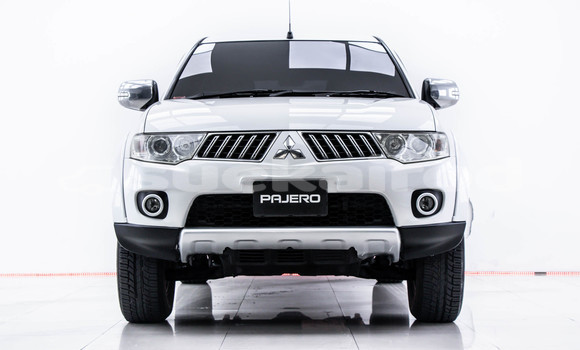 Buy Used Mitsubishi Pajero Sport White Car in Bangkok in Bangkok Buy Used Mitsubishi Pajero Sport White Car in Bangkok in Bangkok