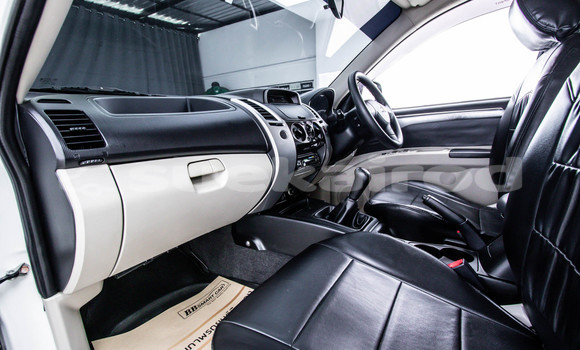 Buy Used Mitsubishi Pajero Sport White Car in Bangkok in Bangkok Buy Used Mitsubishi Pajero Sport White Car in Bangkok in Bangkok