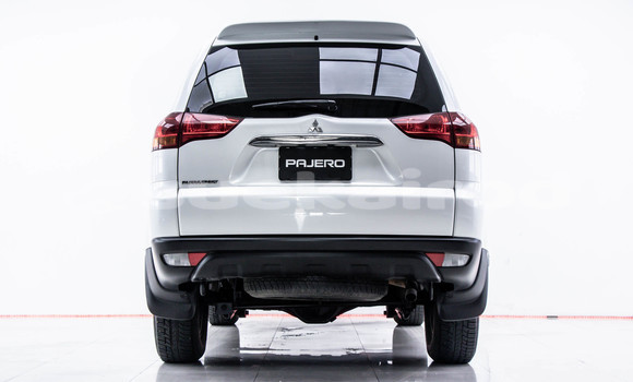 Buy Used Mitsubishi Pajero Sport White Car in Bangkok in Bangkok Buy Used Mitsubishi Pajero Sport White Car in Bangkok in Bangkok