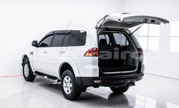 Buy Used Mitsubishi Pajero Sport White Car in Bangkok in Bangkok Buy Used Mitsubishi Pajero Sport White Car in Bangkok in Bangkok