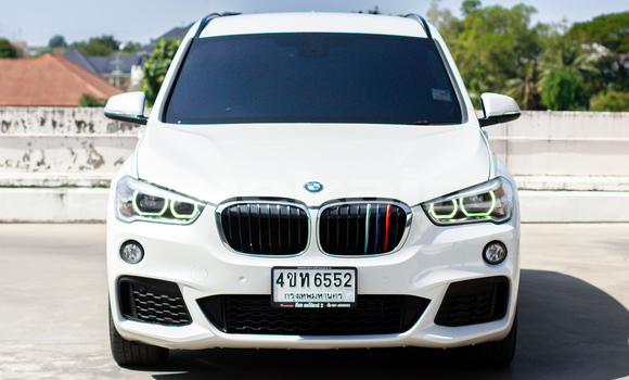 ซื้อ รถมือสอง BMW X1 ขาว รถยนต์ ใน %{เมือง} ใน กรุงเทพมหานคร