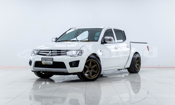 Buy Used Mitsubishi Triton White Car in Bangkok in Bangkok Buy Used Mitsubishi Triton White Car in Bangkok in Bangkok