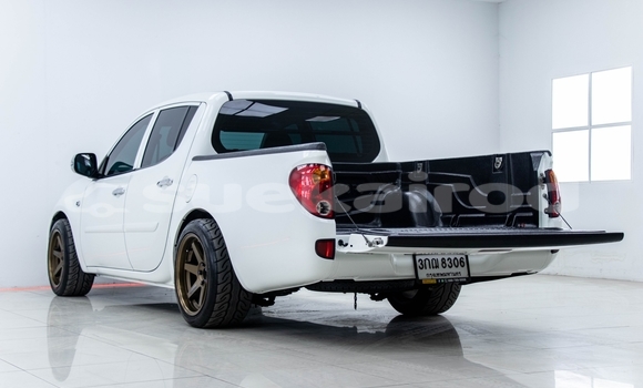 Buy Used Mitsubishi Triton White Car in Bangkok in Bangkok Buy Used Mitsubishi Triton White Car in Bangkok in Bangkok