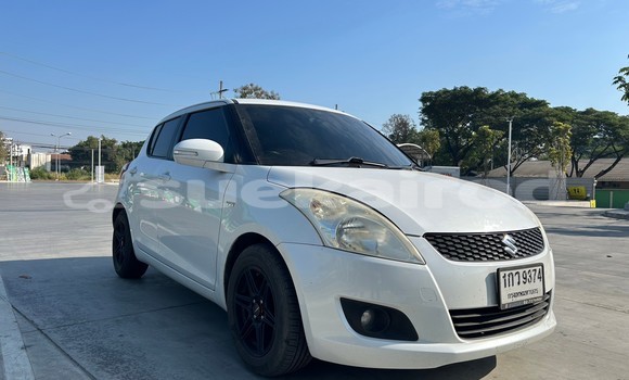 Buy Used Suzuki Swift White Car in Chiang Mai in Chiang Mai Buy Used Suzuki Swift White Car in Chiang Mai in Chiang Mai