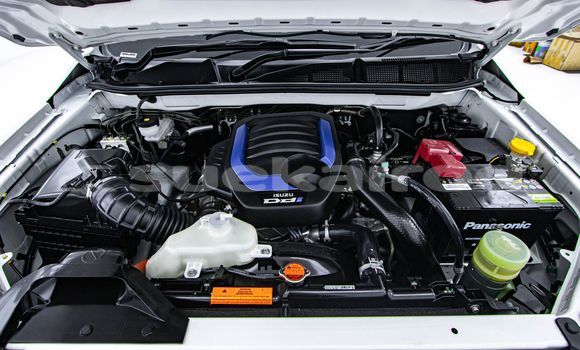 Buy Used Isuzu D-Max White Car in Bangkok in Bangkok Buy Used Isuzu D-Max White Car in Bangkok in Bangkok