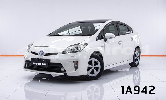 Buy Used Toyota Prius White Car in Bangkok in Bangkok Buy Used Toyota Prius White Car in Bangkok in Bangkok
