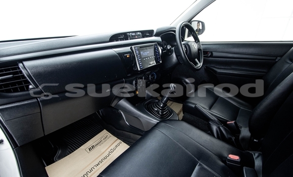 Buy Used Toyota Hiluxe Revo White Car in Bangkok in Bangkok Buy Used Toyota Hiluxe Revo White Car in Bangkok in Bangkok