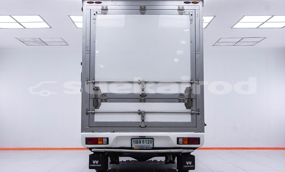 Buy Used Toyota Hiluxe Revo White Car in Bangkok in Bangkok Buy Used Toyota Hiluxe Revo White Car in Bangkok in Bangkok