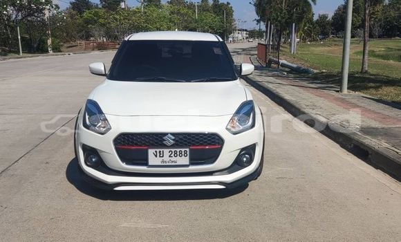 Buy Used Suzuki Swift White Car in Chachoengsao in Chachoengsao