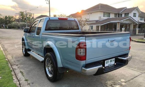 Buy Used Isuzu D-Max Blue Car in Bangkok in Bangkok Buy Used Isuzu D-Max Blue Car in Bangkok in Bangkok