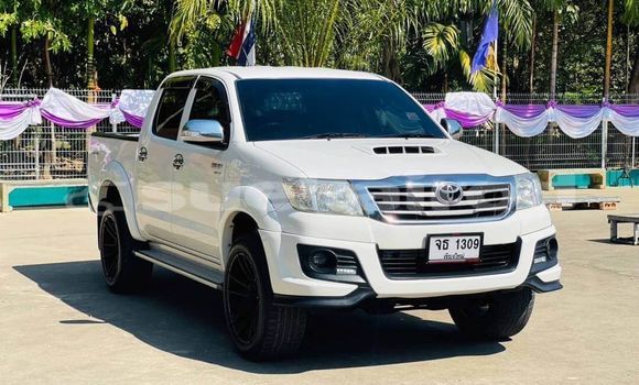 Buy Used Toyota Vigo White Car in Bangkok in Bangkok Buy Used Toyota Vigo White Car in Bangkok in Bangkok