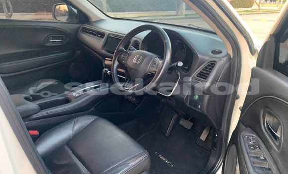 Buy Used Honda HR-V White Car in Bangkok in Bangkok Buy Used Honda HR-V White Car in Bangkok in Bangkok