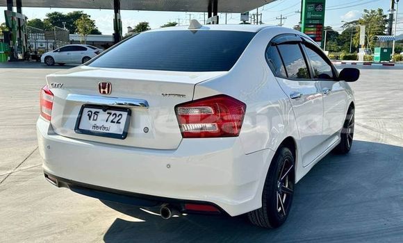 Buy Used Honda City White Car in Bangkok in Bangkok Buy Used Honda City White Car in Bangkok in Bangkok