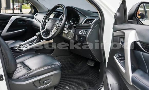 Buy Used Mitsubishi Pajero White Car in Bangkok in Bangkok Buy Used Mitsubishi Pajero White Car in Bangkok in Bangkok