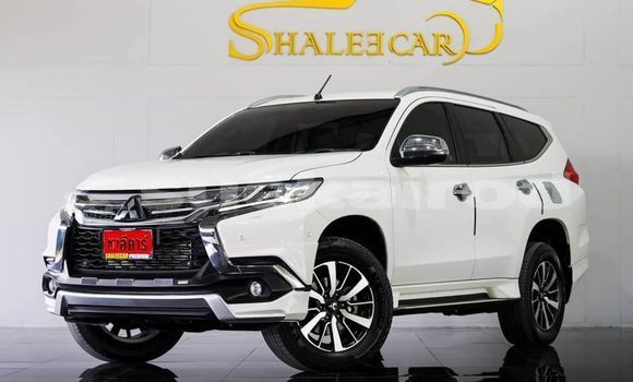 Buy Used Mitsubishi Pajero White Car in Bangkok in Bangkok Buy Used Mitsubishi Pajero White Car in Bangkok in Bangkok