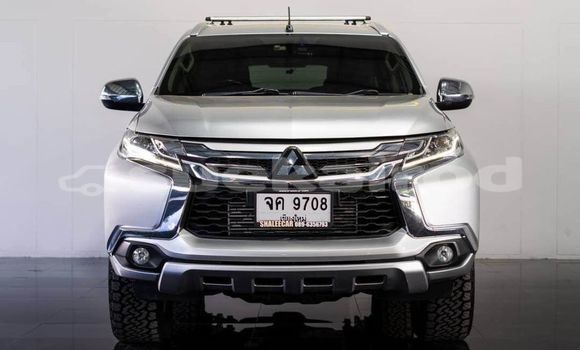 ซื้อ รถมือสอง Mitsubishi Pajero อื่น ๆ รถยนต์ ใน %{เมือง} ใน กรุงเทพมหานคร