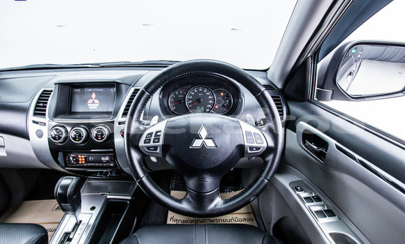 ซื้อ รถมือสอง Mitsubishi Pajero Sport สีน้ำตาล รถยนต์ ใน %{เมือง} ใน กรุงเทพมหานคร ซื้อ รถมือสอง Mitsubishi Pajero Sport สีน้ำตาล รถยนต์ ใน %{เมือง} ใน กรุงเทพมหานคร