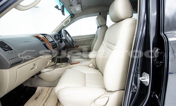 ซื้อ รถมือสอง Toyota Fortuner สีดำ รถยนต์ ใน %{เมือง} ใน กรุงเทพมหานคร ซื้อ รถมือสอง Toyota Fortuner สีดำ รถยนต์ ใน %{เมือง} ใน กรุงเทพมหานคร