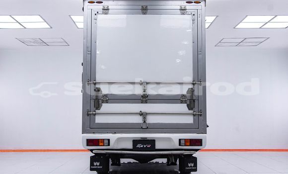 Buy Used Toyota Hiluxe Revo White Car in Bangkok in Bangkok Buy Used Toyota Hiluxe Revo White Car in Bangkok in Bangkok