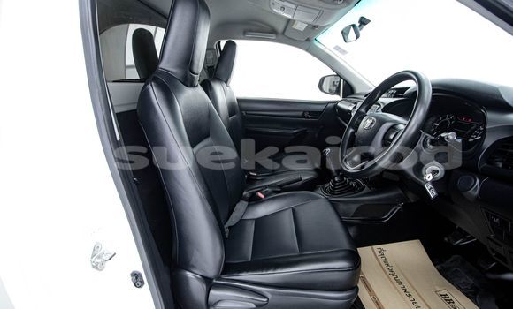 Buy Used Toyota Hiluxe Revo White Car in Bangkok in Bangkok Buy Used Toyota Hiluxe Revo White Car in Bangkok in Bangkok