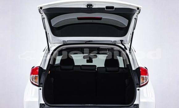 Buy Used Honda HR-V White Car in Bangkok in Bangkok Buy Used Honda HR-V White Car in Bangkok in Bangkok