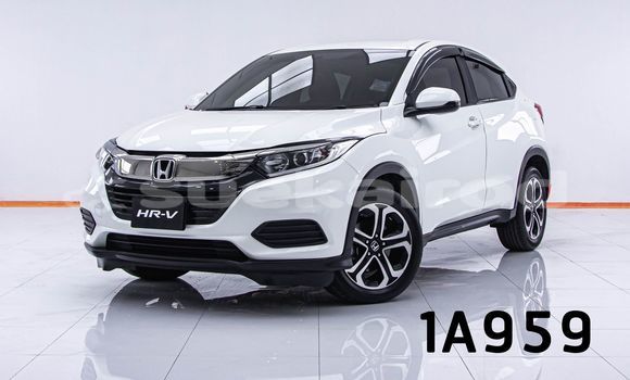 ซื้อ รถมือสอง Honda HR-V ขาว รถยนต์ ใน %{เมือง} ใน กรุงเทพมหานคร ซื้อ รถมือสอง Honda HR-V ขาว รถยนต์ ใน %{เมือง} ใน กรุงเทพมหานคร