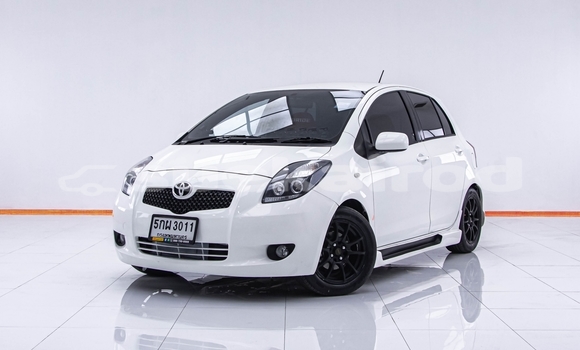 Buy Used Toyota Yaris White Car in Bangkok in Bangkok Buy Used Toyota Yaris White Car in Bangkok in Bangkok