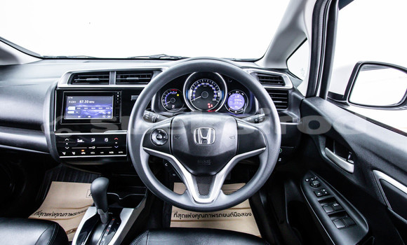 ซื้อ รถมือสอง Honda Jazz ขาว รถยนต์ ใน %{เมือง} ใน กรุงเทพมหานคร ซื้อ รถมือสอง Honda Jazz ขาว รถยนต์ ใน %{เมือง} ใน กรุงเทพมหานคร