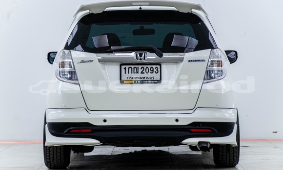 ซื้อ รถมือสอง Honda Jazz ขาว รถยนต์ ใน %{เมือง} ใน กรุงเทพมหานคร ซื้อ รถมือสอง Honda Jazz ขาว รถยนต์ ใน %{เมือง} ใน กรุงเทพมหานคร