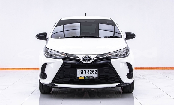 Buy Used Toyota Yaris Ativ White Car in Bangkok in Bangkok