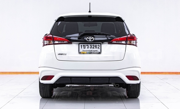 Buy Used Toyota Yaris Ativ White Car in Bangkok in Bangkok Buy Used Toyota Yaris Ativ White Car in Bangkok in Bangkok