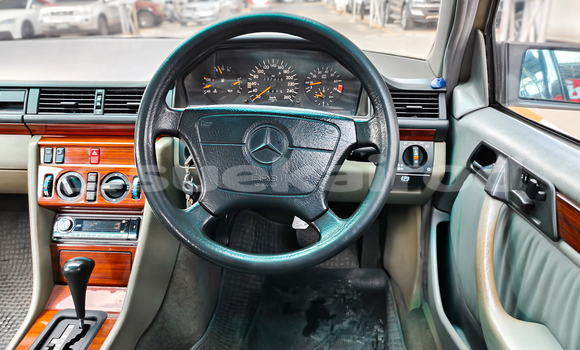 ซื้อ รถมือสอง Mercedes‒Benz E–Class สีน้ำเงิน รถยนต์ ใน %{เมือง} ใน กรุงเทพมหานคร ซื้อ รถมือสอง Mercedes‒Benz E–Class สีน้ำเงิน รถยนต์ ใน %{เมือง} ใน กรุงเทพมหานคร