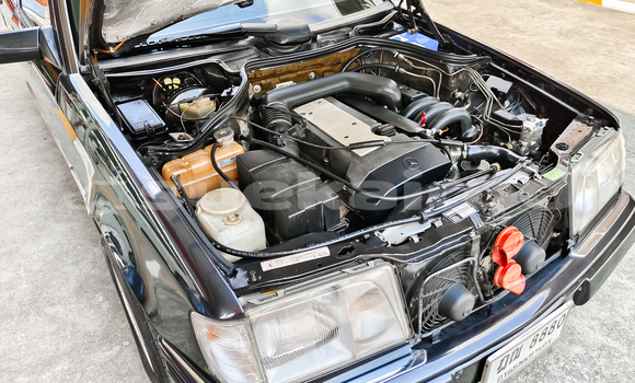 ซื้อ รถมือสอง Mercedes‒Benz E–Class สีน้ำเงิน รถยนต์ ใน %{เมือง} ใน กรุงเทพมหานคร ซื้อ รถมือสอง Mercedes‒Benz E–Class สีน้ำเงิน รถยนต์ ใน %{เมือง} ใน กรุงเทพมหานคร