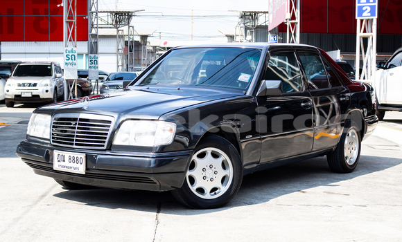 ซื้อ รถมือสอง Mercedes‒Benz E–Class สีน้ำเงิน รถยนต์ ใน %{เมือง} ใน กรุงเทพมหานคร ซื้อ รถมือสอง Mercedes‒Benz E–Class สีน้ำเงิน รถยนต์ ใน %{เมือง} ใน กรุงเทพมหานคร