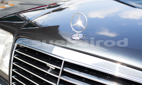ซื้อ รถมือสอง Mercedes‒Benz E–Class สีน้ำเงิน รถยนต์ ใน %{เมือง} ใน กรุงเทพมหานคร ซื้อ รถมือสอง Mercedes‒Benz E–Class สีน้ำเงิน รถยนต์ ใน %{เมือง} ใน กรุงเทพมหานคร
