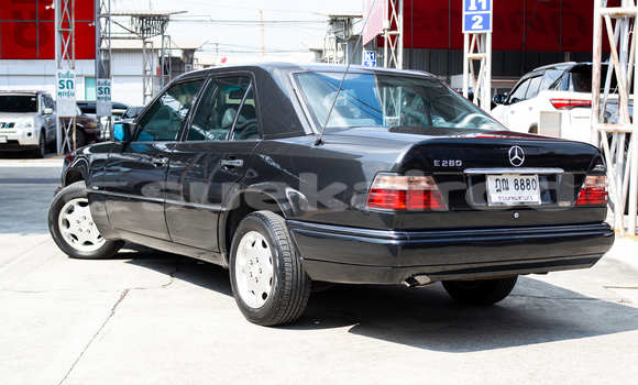 ซื้อ รถมือสอง Mercedes‒Benz E–Class สีน้ำเงิน รถยนต์ ใน %{เมือง} ใน กรุงเทพมหานคร ซื้อ รถมือสอง Mercedes‒Benz E–Class สีน้ำเงิน รถยนต์ ใน %{เมือง} ใน กรุงเทพมหานคร